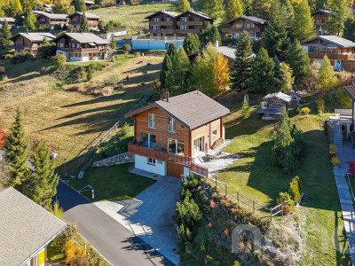 Magnifique chalet avec vue panoramique à Bürchen image 2
