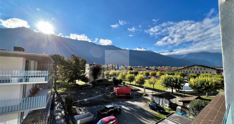 Spacieux et lumineux appartement 3,5p et grande terrasse sud à louer à Fully image 9