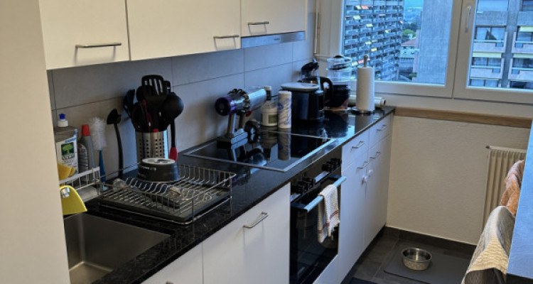 Urgent! 4 pièces au Petit-Saconnex avec balcon image 4