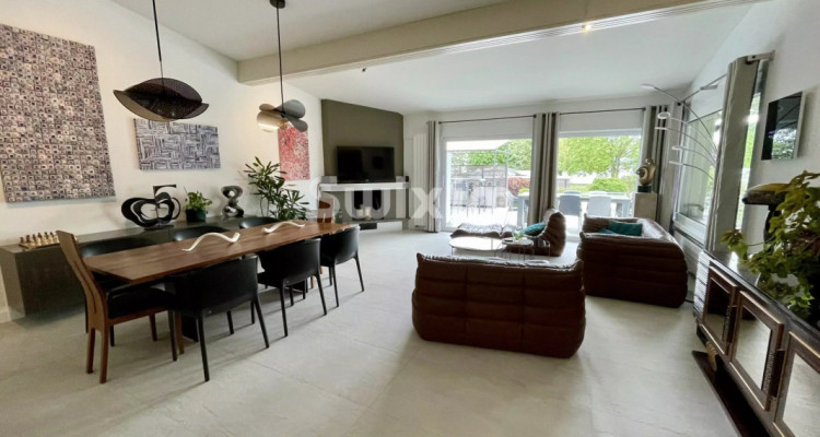 Appartement T5.5 avec terrasse et jardin au bord du lac image 1