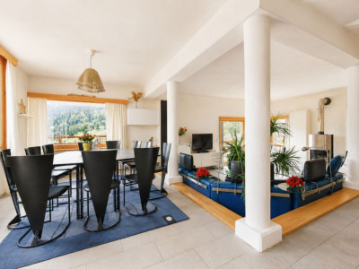 Chalet dexception avec espace bien-être et vue panoramique image 4