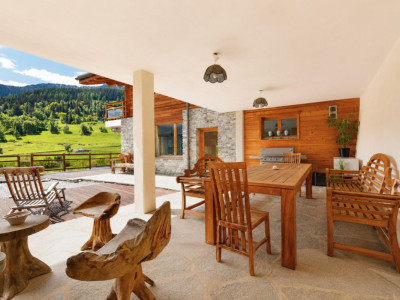 Chalet dexception avec espace bien-être et vue panoramique image 6