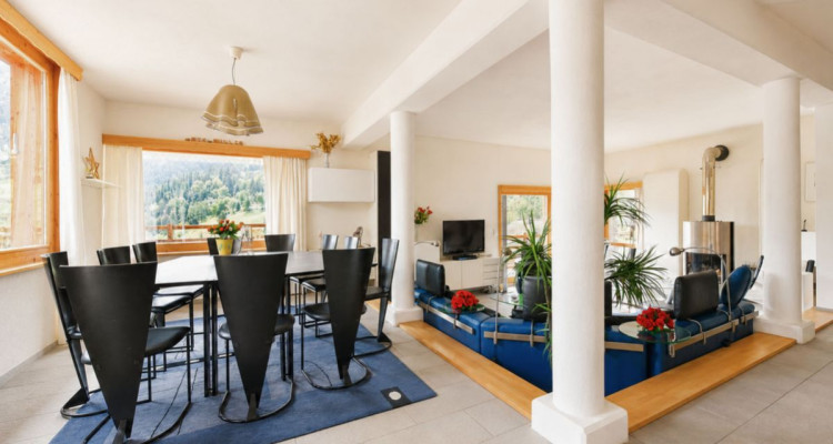 Chalet dexception avec espace bien-être et vue panoramique image 4