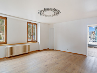 IMMEUBLE MIXTE – FLEURIER CENTRE image 2