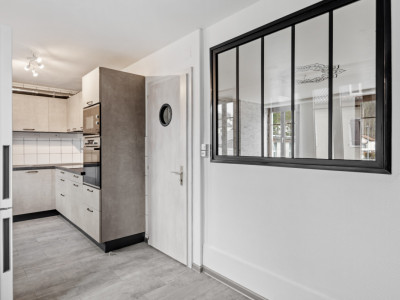IMMEUBLE MIXTE – FLEURIER CENTRE image 4