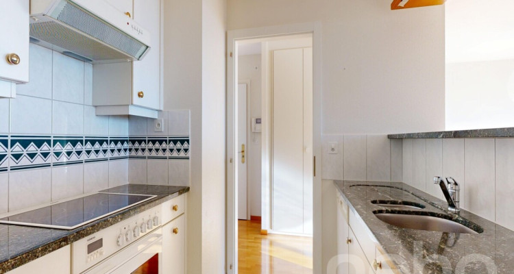 Exclusif: lumineux appartement traversant dans PPE de standing image 3