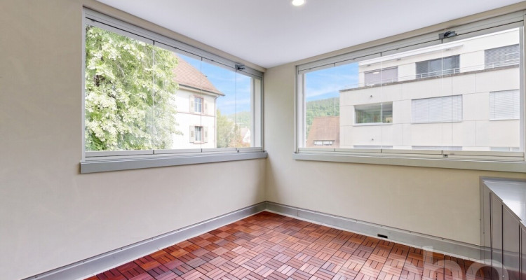 Stilvolle 4.5-Zimmer-Wohnung mit zwei Terrassen im Herzen von Liestal image 7