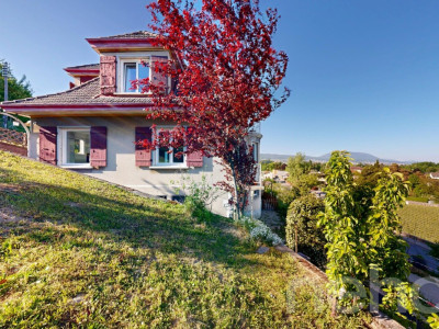 Villa 8 pièces à Cortaillod : volumes dexception et 4 chambres image 1