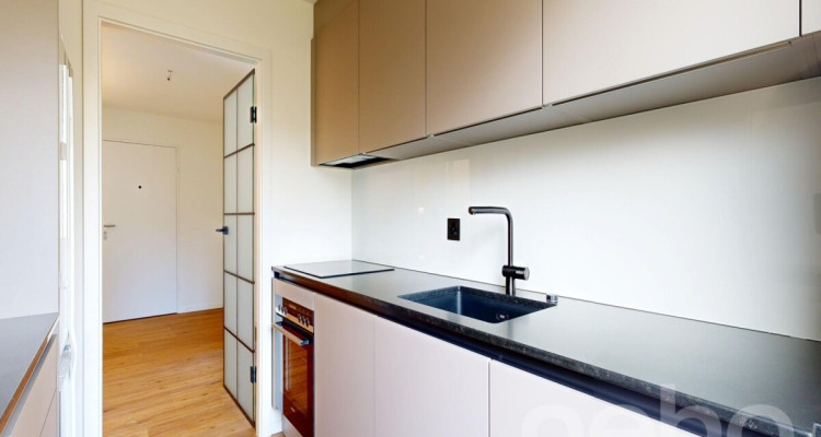 Komplett renovierte Wohnung mit Balkon und Tiefgarage in Rheinfelden image 2