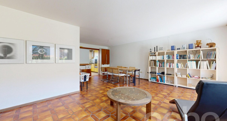 Attraktives Reihenmittelhaus mit Garage und pflegeleichtem Garten image 3