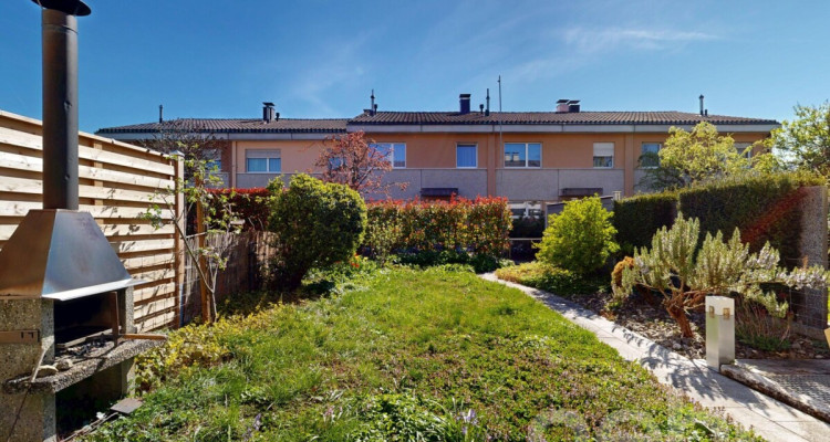 Attraktives Reihenmittelhaus mit Garage und pflegeleichtem Garten image 10