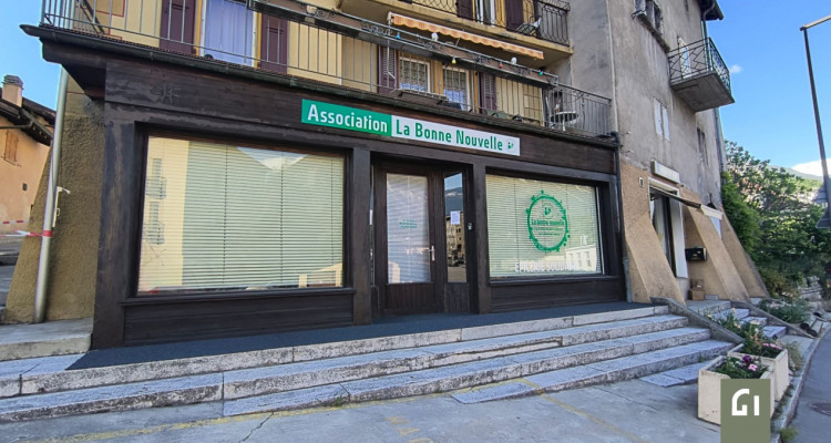 Local commercial à vendre image 1