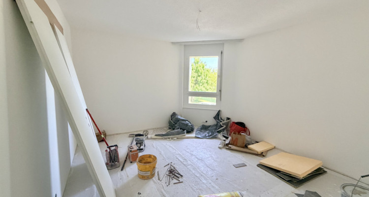 Appartement traversant en rénovation avec balcons – 3 à 4 chambres image 11