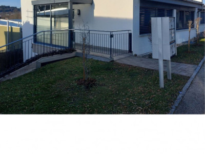 Villa contemporaine agrémentée dun jardin privatif et dune place de parc intérieure. image 13