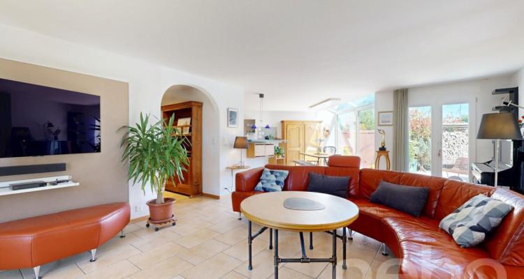 Maison familiale ? 189 m², vue montagnes, jardin et exposition sud image 2