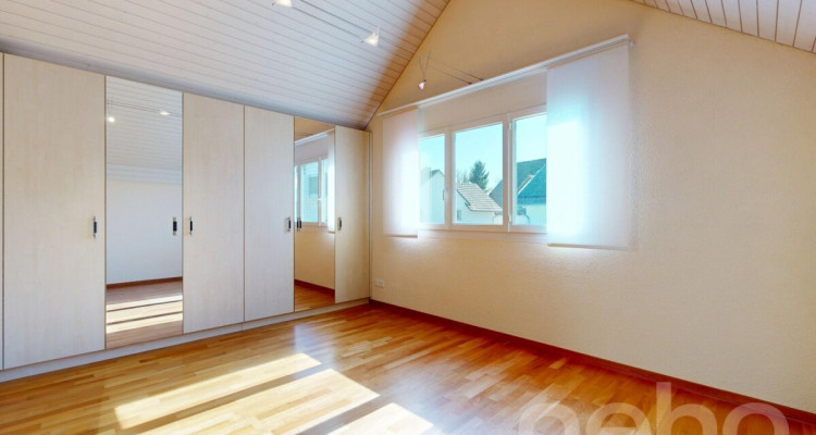 Sonniges Familienglück: 6.5-Zimmer-Einfamilienhaus an naturnaher Lage image 7