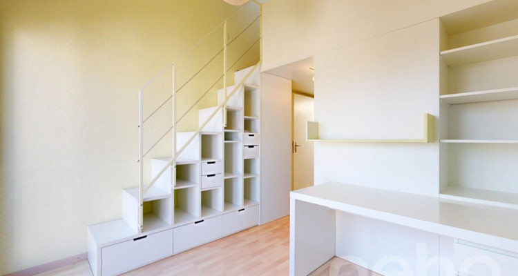 Sonniges Familienglück: 6.5-Zimmer-Einfamilienhaus an naturnaher Lage image 12