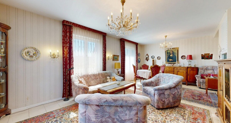 Charmantes 5.5-Zimmer-Eckreihenhaus in begehrter Lage in Zürich image 4