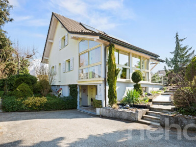 Maison familiale spacieuse avec jardin dans environnement calme image 12