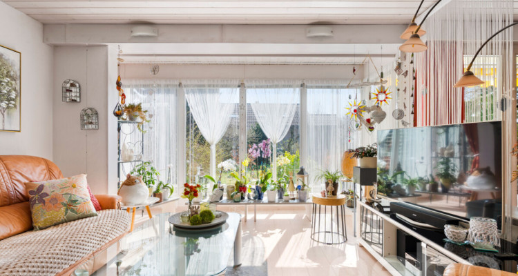 Maison familiale spacieuse avec jardin dans environnement calme image 4