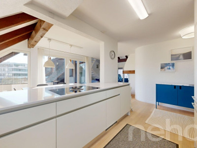 Lichtdurchflutete Dachmaisonette in ruhiger Lage von Zürich-Witikon image 2