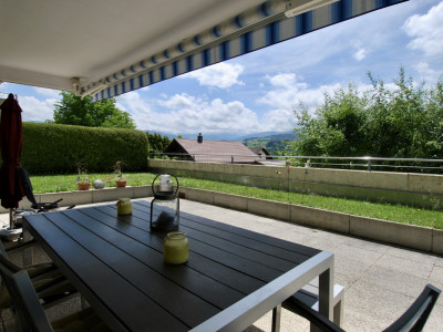 Schöne 5,5-Zimmer-Wohnung mit Garten und Blick auf die Freiburger Alpen 🏔️ image 1
