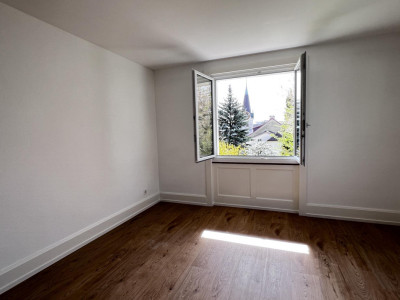 Appartement rez-jardin dans un cadre calme et verdoyant, proche de toutes commodités image 6