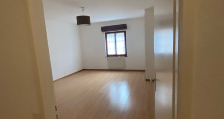 Magnifique Maison 7 Pièces à Hermance image 3