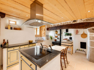 Ferme authentique du 18ème siècle avec vue panoramique image 3