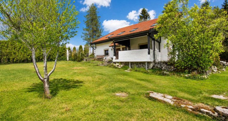 Ferme authentique du 18ème siècle avec vue panoramique image 1