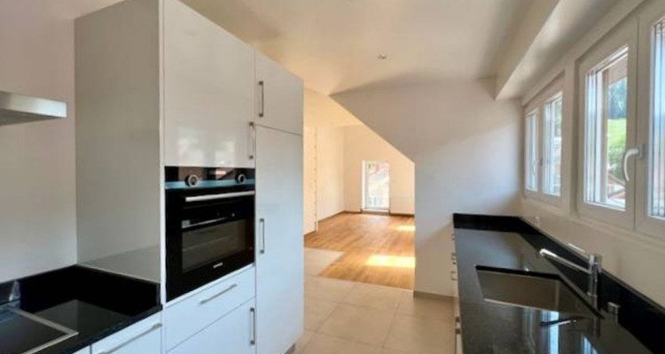 Appartement D - 2,5 pièces avec balcon et mezzanine - Cadre agréable à Couvet image 3