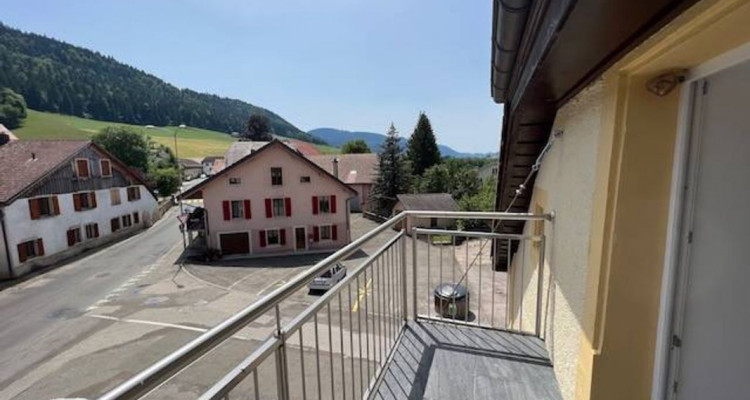 Appartement D - 2,5 pièces avec balcon et mezzanine - Cadre agréable à Couvet image 8