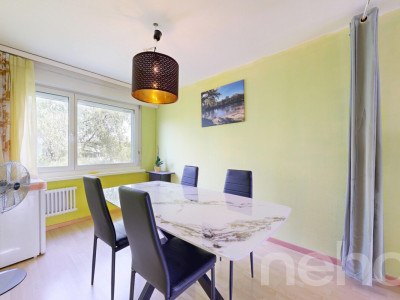 Ruhig gelegene 5-Zimmer-Wohnung mit Balkon und Tiefgaragenplatz image 4