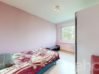Ruhig gelegene 5-Zimmer-Wohnung mit Balkon und Tiefgaragenplatz image 7