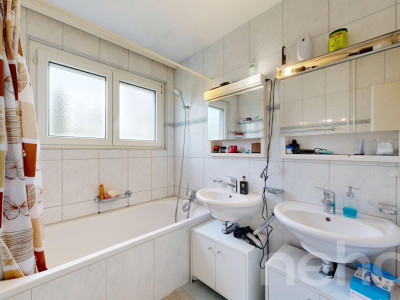 Ruhig gelegene 5-Zimmer-Wohnung mit Balkon und Tiefgaragenplatz image 9