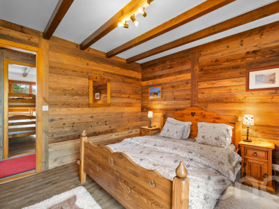 Exclusif : Superbe chalet de 5 chambres rénové récemment image 4