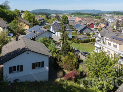 5-Zimmer Haus mit Charme und grossem Garten - mit Neubaupotenzial image 3