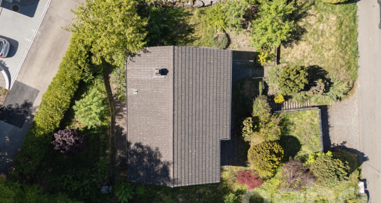 5-Zimmer Haus mit Charme und grossem Garten - mit Neubaupotenzial image 12