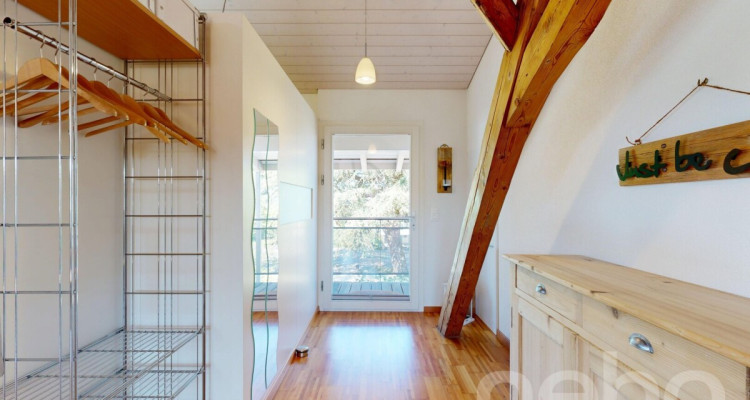 Grosszügige und Charmante Dachwohnung mit grossem Balkon image 9
