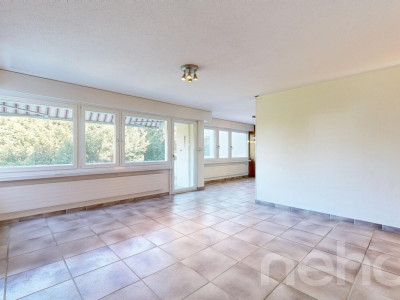 Ruhig gelegene 3.5-Zimmer-Wohnung mit Balkon und Potenzial in Höngg image 2