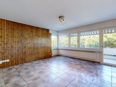 Ruhig gelegene 3.5-Zimmer-Wohnung mit Balkon und Potenzial in Höngg image 4
