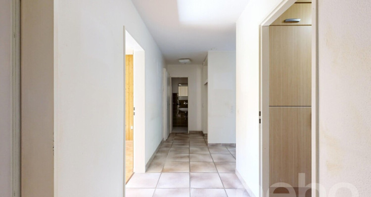 Ruhig gelegene 3.5-Zimmer-Wohnung mit Balkon und Potenzial in Höngg image 12