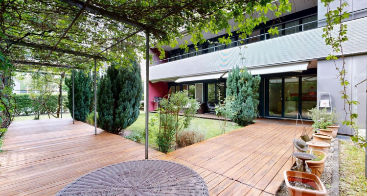 4.5-Zimmer-Gartenwohnung mit grosszügigem Aussenbereich image 1