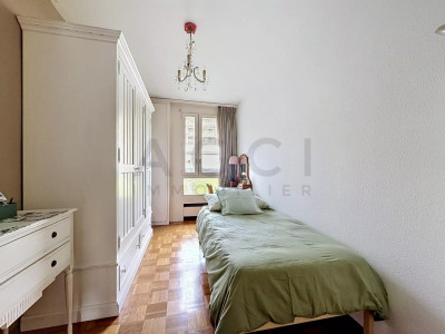 Magnifique appartement traversant à Confignon image 10