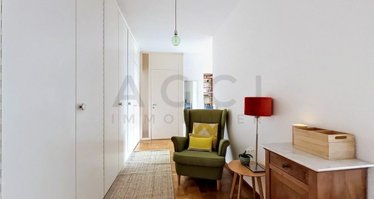 Magnifique appartement traversant à Confignon image 8