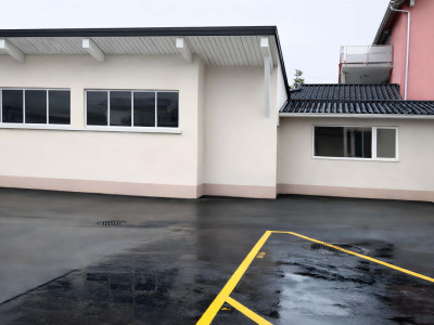Local professionnel 120 m² – idéal pour atelier automobile ou pneus image 3