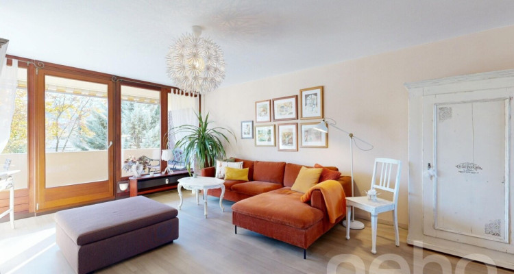Lichtdurchflutete 5.5-Zimmer-Wohnung mit sonnigem Balkon image 3