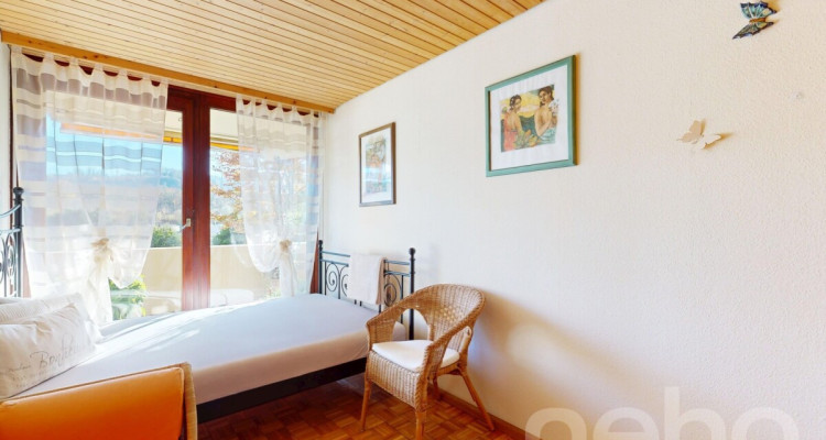 Lichtdurchflutete 5.5-Zimmer-Wohnung mit sonnigem Balkon image 9