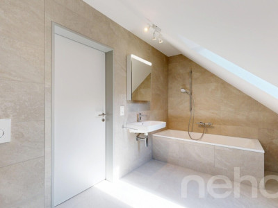 Neuwertige 5.5-Zimmer-Maisonettewohnung in Spreitenbach image 9