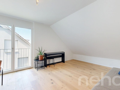 Neuwertige 5.5-Zimmer-Maisonettewohnung in Spreitenbach image 10